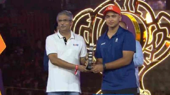 IPL 2026: சாதனைகளை முறியடித்து, ₹55 லட்சம் பரிசு வென்ற 15 வயது Vaibhav Suryavanshi!