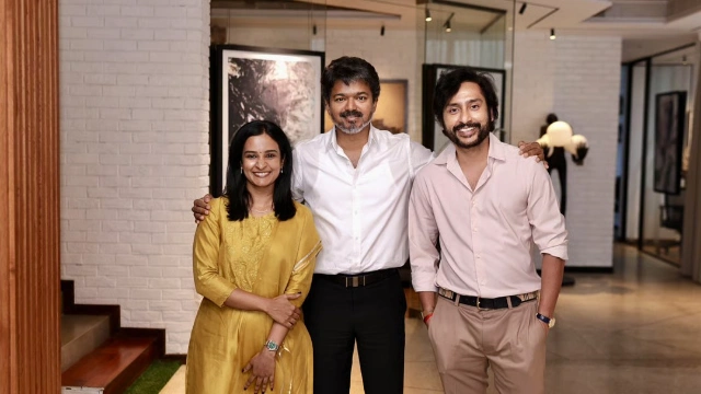 முதல்வர் விஜய்யை சந்தித்த ஆர்.ஜே. பாலாஜி: 'கருப்பு' படத்தின் பின்னணியை நெகிழ்ச்சியுடன் பகிர்ந்தார்