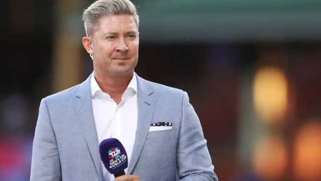 ஐபிஎல் வர்ணனை முடிந்து திரும்பிய Michael Clarke கார் விபத்தில் சிக்கினார்: அதிர்ச்சித் தகவல்