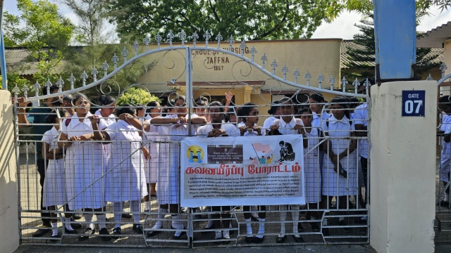 யாழ். சுகாதாரத் தொண்டர்களின் கொழும்புப் போராட்டம் தற்காலிகமாக இடைநிறுத்தம்: ஜனாதிபதி செயலகம் வழங்கிய வாக்குறுதி என்ன?