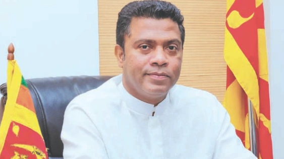 சுகாதாரத் துறையில் மறுசீரமைப்பு: புதிய அதிகாரிகளுக்கு அரசியல் தலையீடுகள் இருக்காது - அமைச்சர் நளிந்த ஜயதிஸ்ஸ திட்டவட்டம்